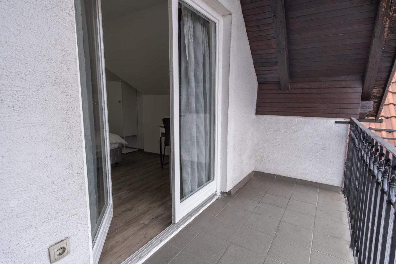 Apartments Park Siska Liubliana Exterior foto