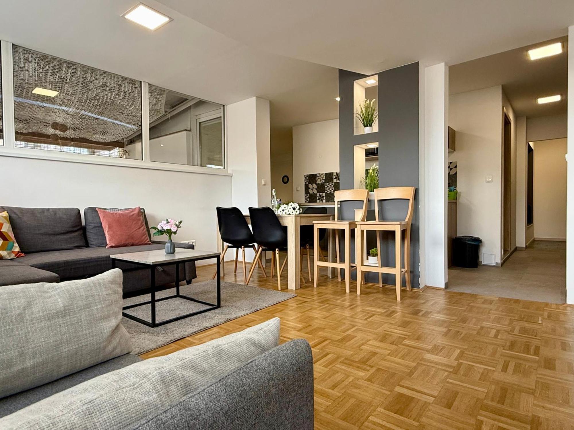 Apartments Park Siska Liubliana Exterior foto